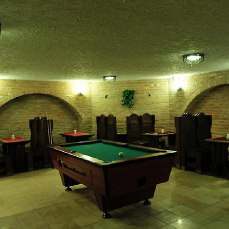 Hotel Francoise 巴拉通雷勒 外观 照片